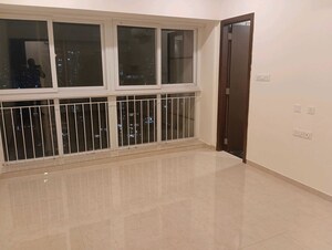 2 BHK Apartment For Rent in Ruparel Ariana, Parel