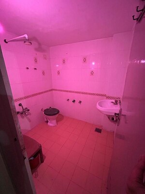 Bathroom in 4 BHK Villa at Paldi – for Rent