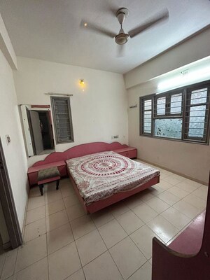 Bedroom in 4 BHK Villa at Paldi – for Rent