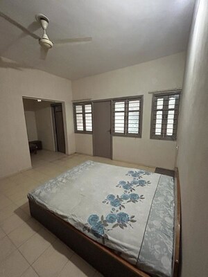 Bedroom in 4 BHK Villa at Paldi – for Rent