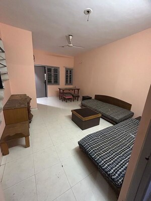 Team Area in 4 BHK Villa at Paldi – for Rent