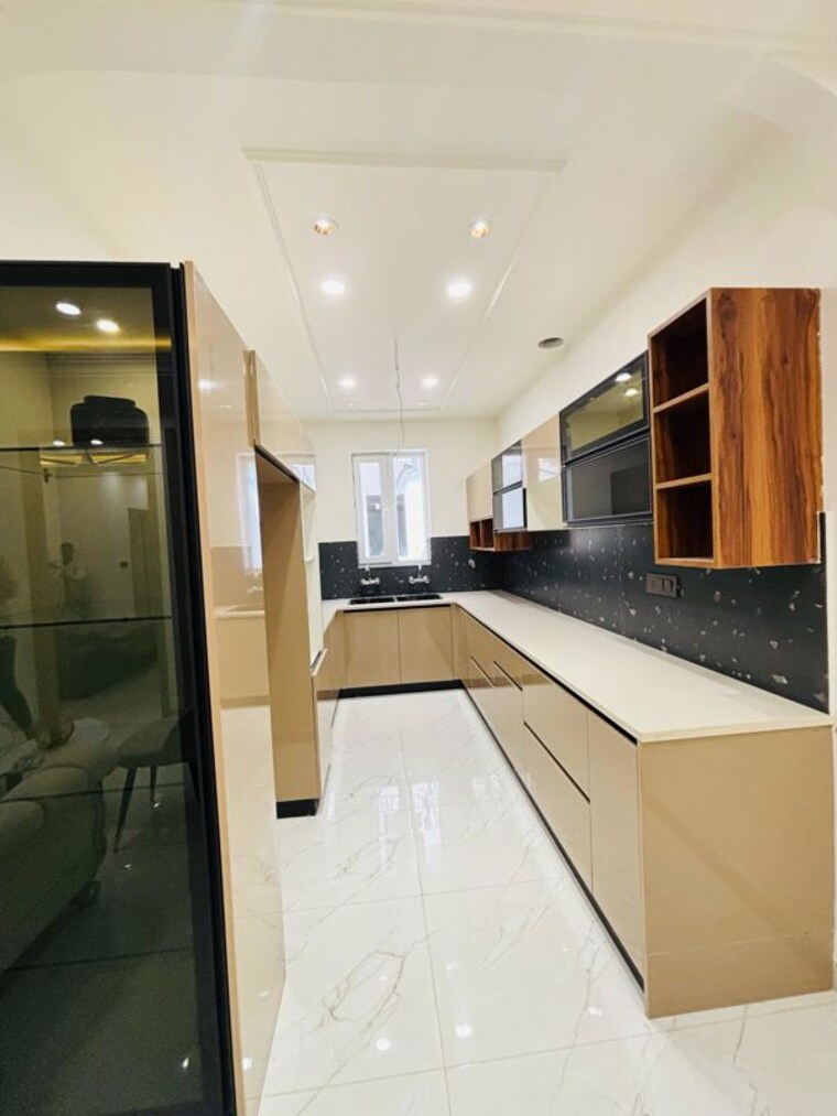 Kitchen, kharar road 3 Bedroom 150 Sq.Yd. Apartment In Kharar Road Mohali 10491905