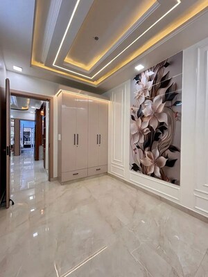 Room in 3 BHK Builder Floor at Uttam Nagar – for Sale