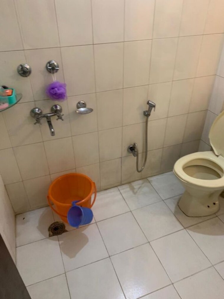 Bathroom, saket 2 Bedroom 700 Sq.Ft. Builder Floor In Saket Delhi 10491935