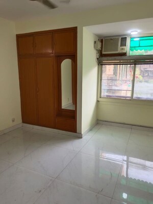Room in 2 BHK Builder Floor at Baradia – for Rent