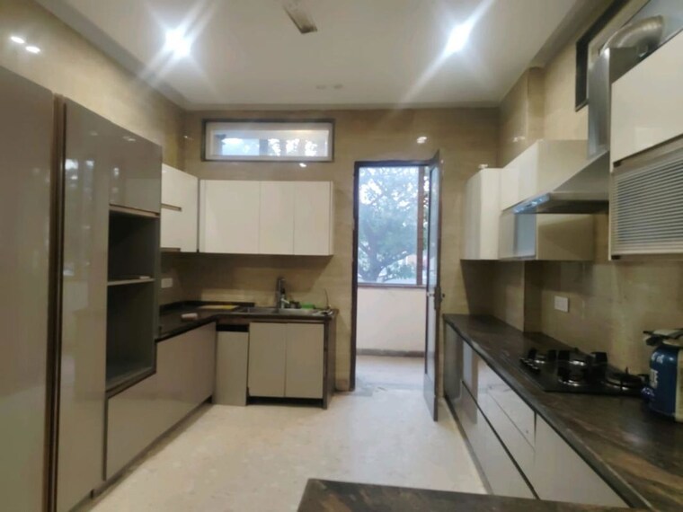 Living Room, dlf-city-phase-iv 4 Bedroom 3000 Sq.Ft. Builder Floor In Dlf Phase iv Gurgaon 10492036