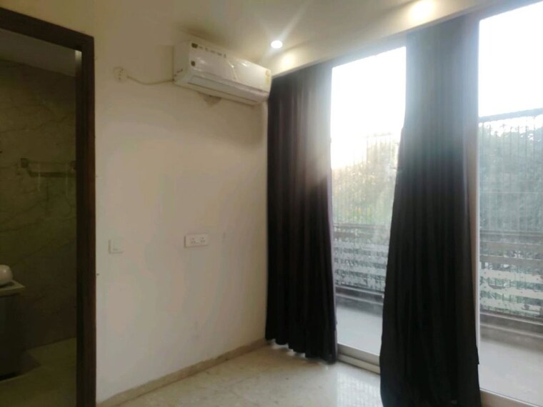 Room, dlf-city-phase-iv 4 Bedroom 3000 Sq.Ft. Builder Floor In Dlf Phase iv Gurgaon 10492036