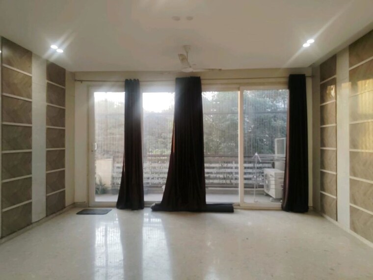 Room, dlf-city-phase-iv 4 Bedroom 3000 Sq.Ft. Builder Floor In Dlf Phase iv Gurgaon 10492036