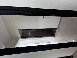 Furnished Amenities in 3 BHK Apartment at Dosti Eastern Bay, Wadala – for Rent