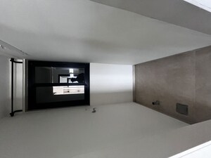 Room in 3 BHK Apartment at Dosti Eastern Bay, Wadala – for Rent