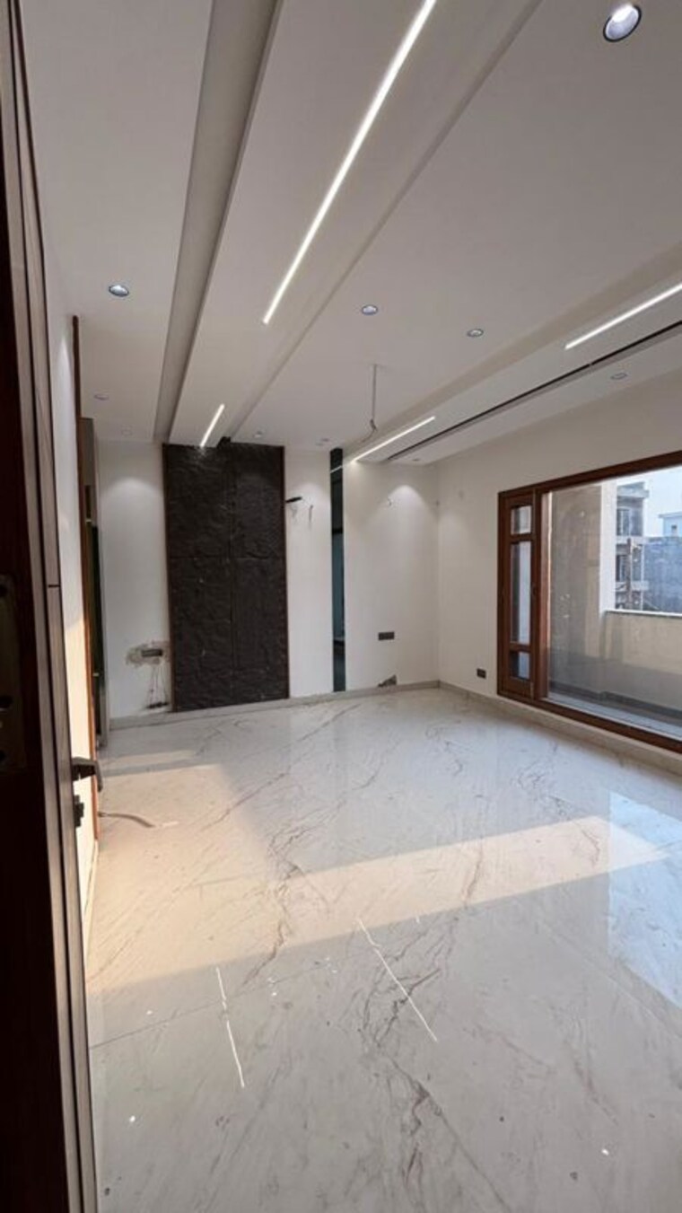 Bedroom, sector 9 6+ Bedroom 2000 Sq.Yd. Independent House In Sector 9 Chandigarh 10492074