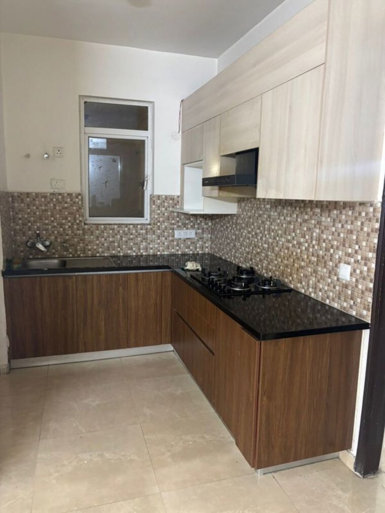 Kitchen, signature-global-park-4-and-5 3 Bedroom 1120 Sq.Ft. Apartment In Sohna Sector 36 Gurgaon 10492085