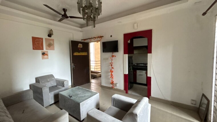 Living Room, paras-tierea 2 Bedroom 825 Sq.Ft. Apartment In Sector 137 Noida 10492095