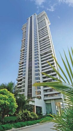 5 BHK + Pooja Room,Servant Room,Study Room Builder Floor For Sale in Oberoi Realty Sky Heights