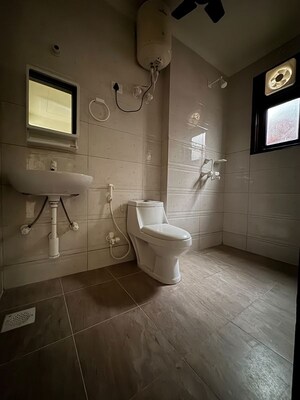 Bathroom in 1 BHK Apartment at Chattarpur – for Rent