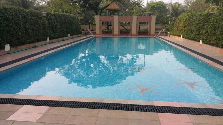 Swimming Pool, samartha-meghdoot-apartment 3 Bedroom 1550 Sq.Ft. Apartment In Andheri West Mumbai 10492137