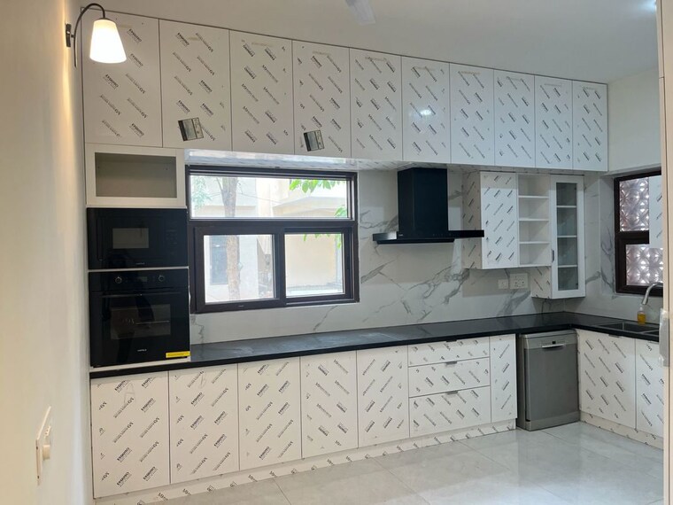 Kitchen, prestige-lakeside-habitat-apartments 4 Bedroom 4033 Sq.Ft. Villa In Gunjur Bangalore 10492160
