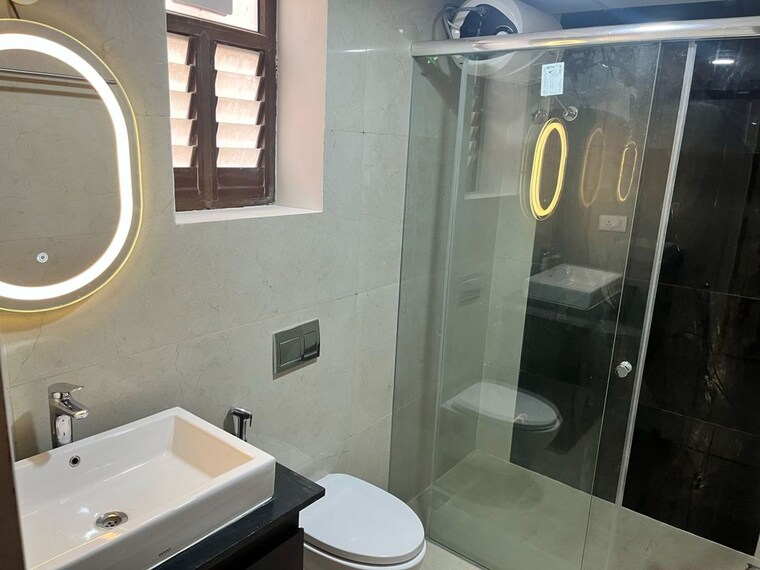 Bathroom, prestige-lakeside-habitat-apartments 4 Bedroom 4033 Sq.Ft. Villa In Gunjur Bangalore 10492160