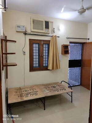 Living Room in 3 BHK Builder Floor at Panchsheel Enclave – for Rent