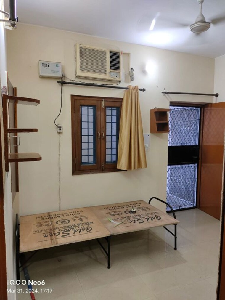 Living Room, panchsheel enclave 3 Bedroom 265 Sq.Yd. Builder Floor In Panchsheel Enclave Delhi 10492162