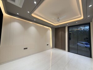 Room in 4 BHK Builder Floor at Greater Kailash ii – for Sale