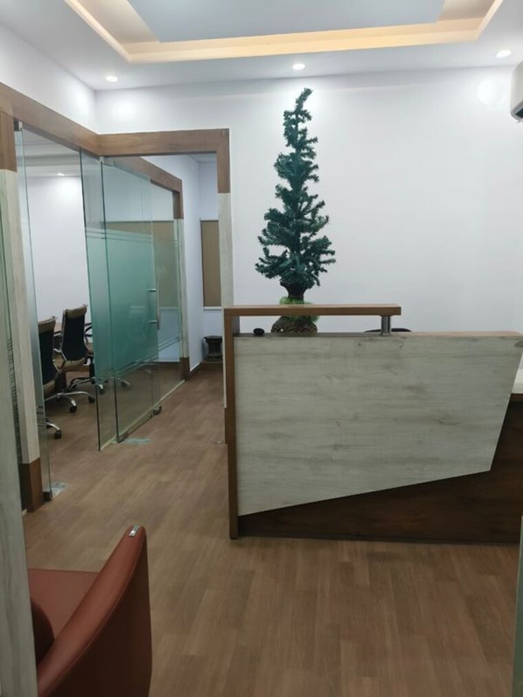 Entrance, sector 16 Commercial Office Space 2500 Sq.Ft. In Sector 16 Noida 10492175