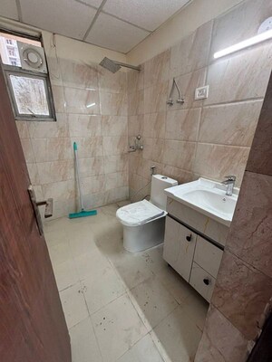 Bathroom in 1 BHK Builder Floor at Lucky The Palm Valley, Sector 1 Greater Noida – for Rent
