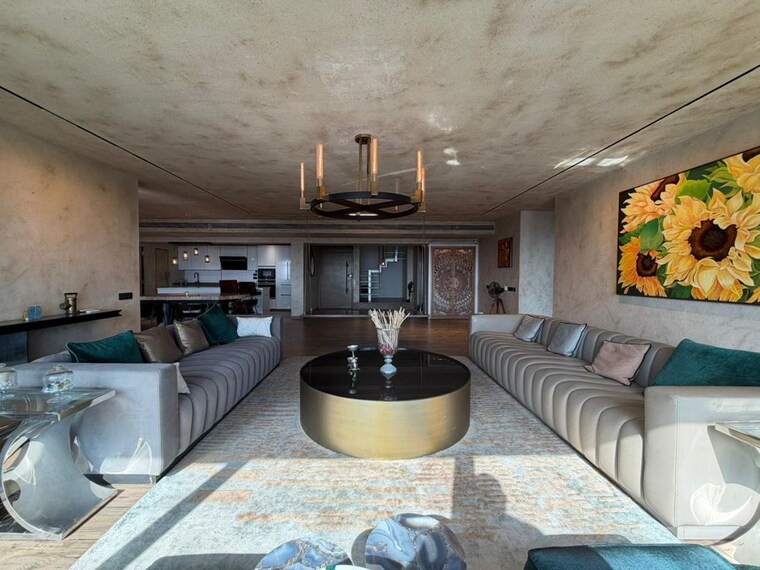 Living Room, bharat-skyvistas 5 Bedroom 7000 Sq.Ft. Apartment In Andheri West Mumbai 10492234