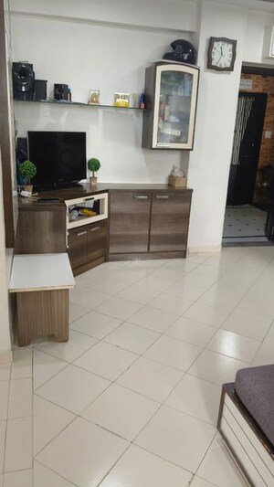 Room in 2 BHK Apartment at Ahmedabad - Rajkot Highway – for Rent