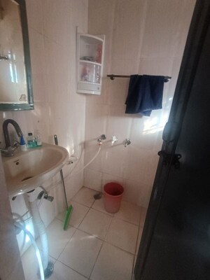 Bathroom in 2.5 BHK Builder Floor at Rail Vihar Sector 30, Sector 30 – for Rent