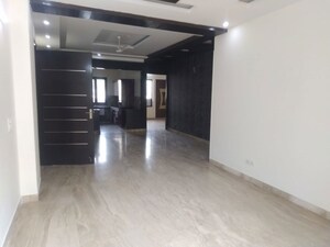2.5 BHK Builder Floor For Rent in AS Tower, Sector 45
