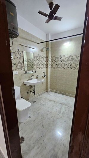 Bathroom in 2.5 BHK Builder Floor at Rajat Vihar – for Rent