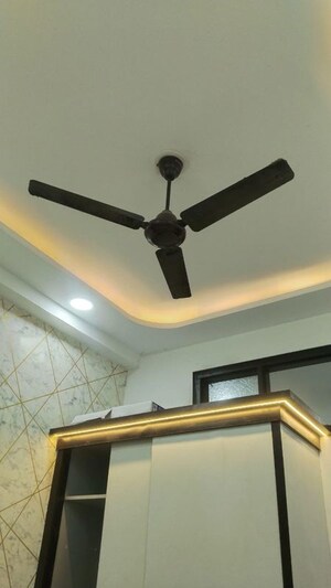 Furnished Amenities in 2 BHK Builder Floor at Niti Khand – for Rent