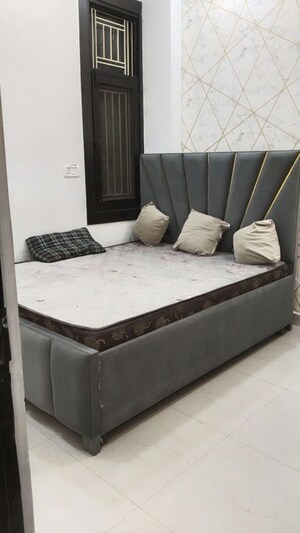 Bedroom in 2 BHK Builder Floor at Niti Khand – for Rent