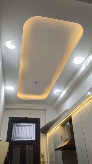 Furnished Amenities in 2 BHK Builder Floor at Niti Khand – for Rent