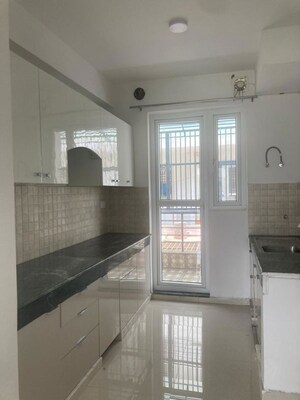 Kitchen in 4 BHK Apartment at BPTP Parkland Pride Phase 2, Sector 77 – for Rent