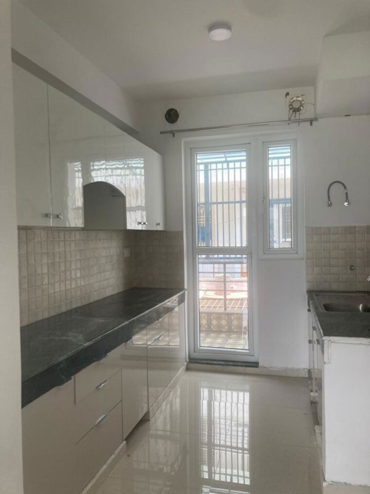 Kitchen, bptp-parkland-pride-phase-2 4 Bedroom 300 Sq.Ft. Apartment In Sector 77 Faridabad 10492276
