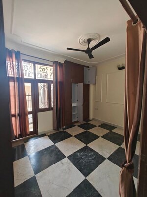 3 BHK Builder Floor For Rent in Sector 82