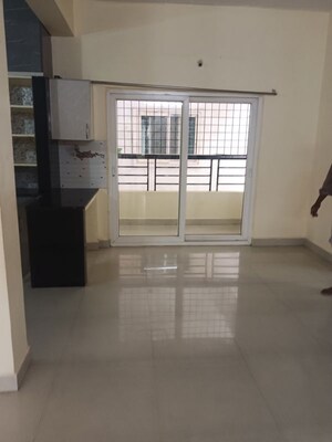 Room in 3 BHK Apartment at Narsingi – for Rent