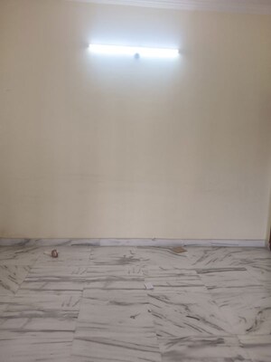 Room in 2 BHK Apartment at Manikonda – for Rent