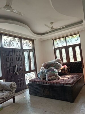 Bedroom in 3 BHK Builder Floor at Sector 82 – for Rent