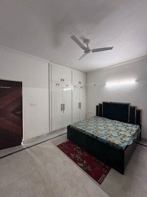 Bedroom in 3 BHK Apartment at Sector 82 – for Rent