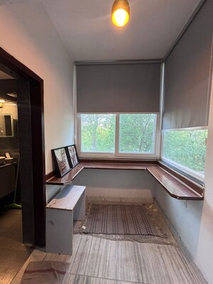 Living Room in 3 BHK Apartment at Sector 82 – for Rent