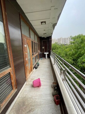 Balcony in 2 BHK Builder Floor at Sector 82 – for Rent