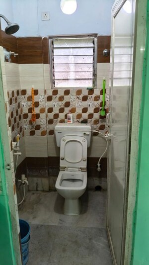 Bathroom in 1 BHK Builder Floor at Nayabad – for Rent