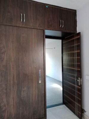 Furnished Amenities in 1 BHK Builder Floor at Ansals Sushant City – for Rent