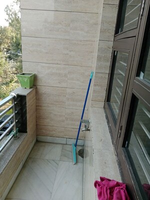 Balcony in 1 BHK Builder Floor at Ansals Sushant City – for Rent