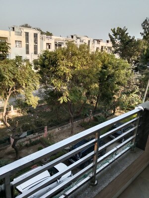 Balcony in 1 BHK Builder Floor at Ansals Sushant City – for Rent