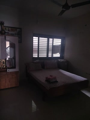 Room in 4 BHK Villa at Gandhinagar Mahudi Main Road – for Sale
