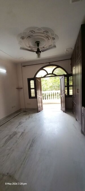 2 BHK Builder Floor For Rent in Sector 40